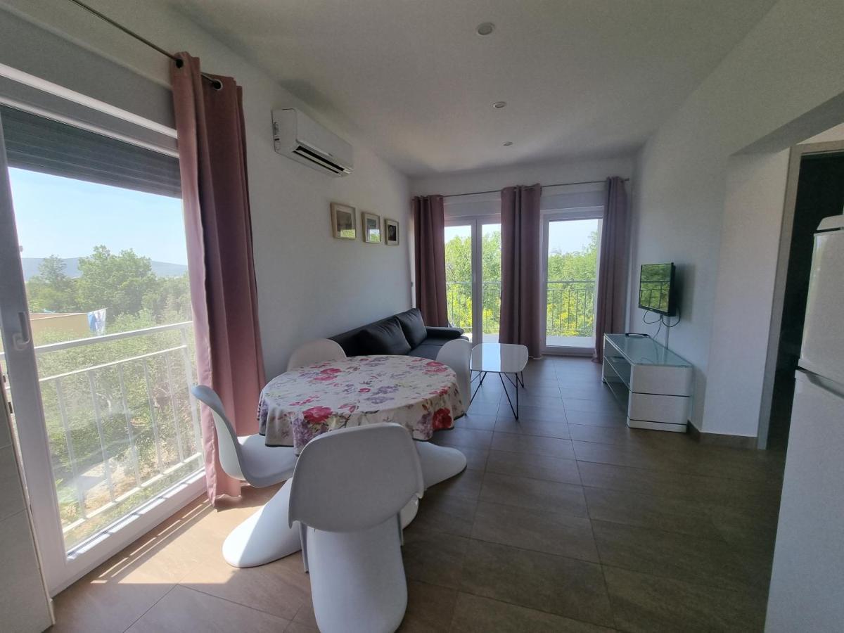 Apartmani Jozic Селине Екстериор снимка