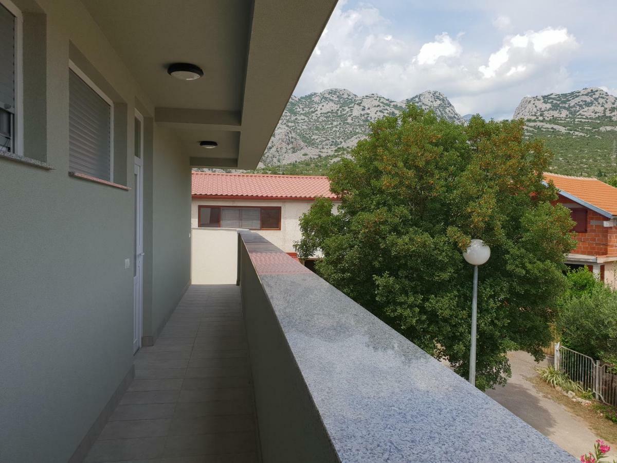 Apartmani Jozic Селине Екстериор снимка