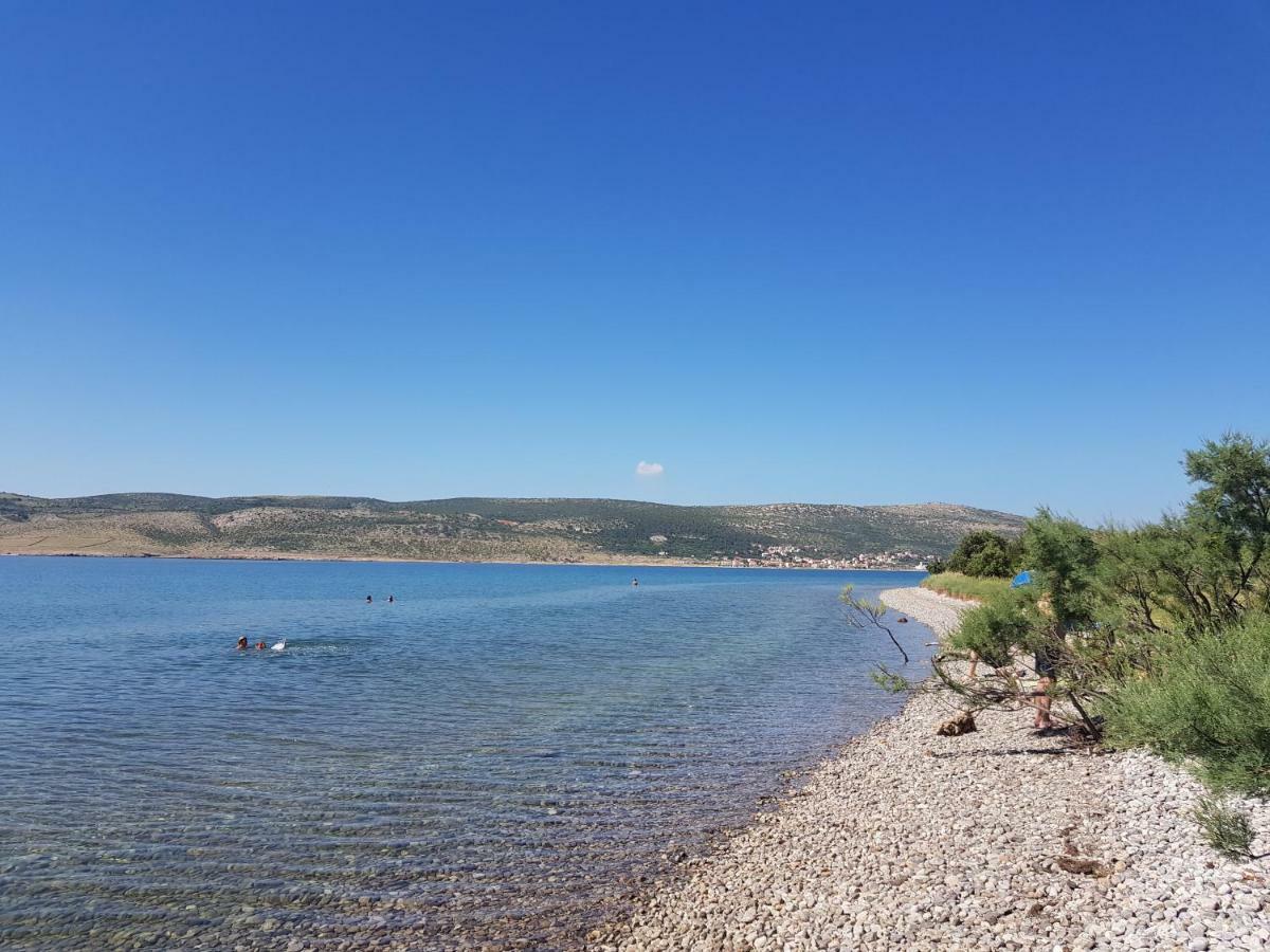 Apartmani Jozic Селине Екстериор снимка