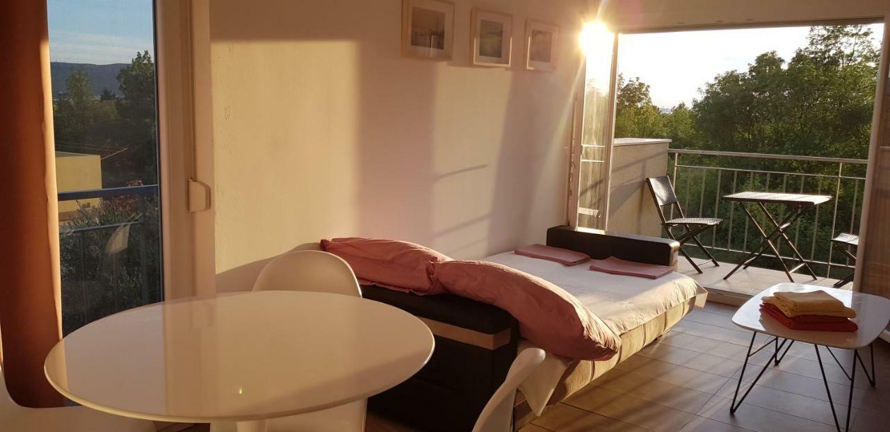 Apartmani Jozic Селине Екстериор снимка